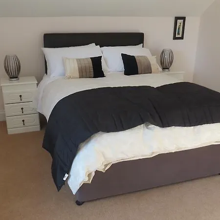 فندق مبيت وإفطار Athgarvan B&B *